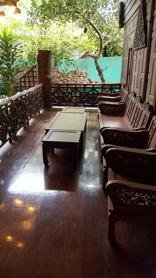 Ruean Mai Chai Khlong Amphawa Εξωτερικό φωτογραφία