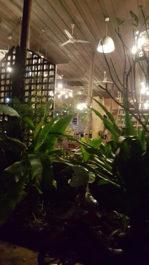 Ruean Mai Chai Khlong Amphawa Εξωτερικό φωτογραφία