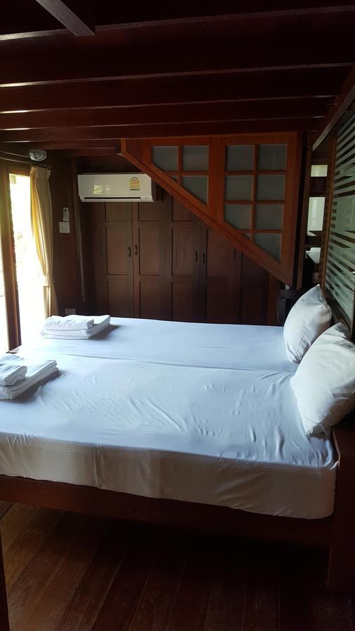 Ruean Mai Chai Khlong Amphawa Εξωτερικό φωτογραφία