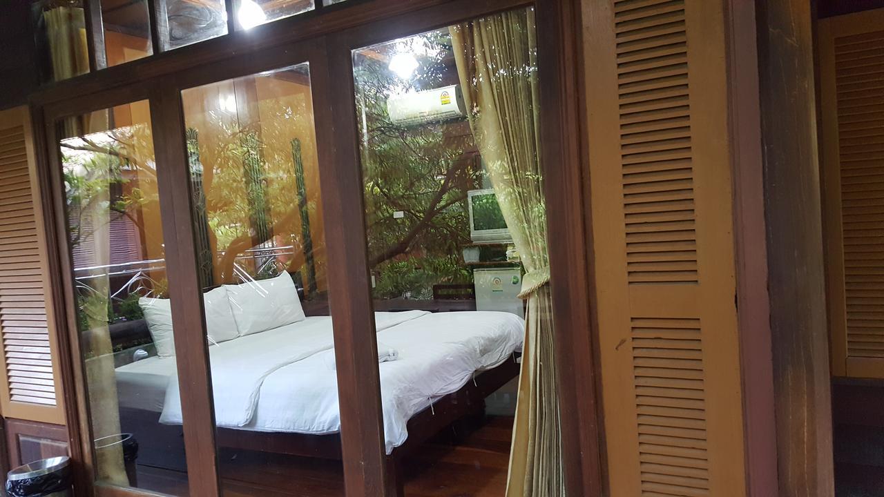Ruean Mai Chai Khlong Amphawa Εξωτερικό φωτογραφία